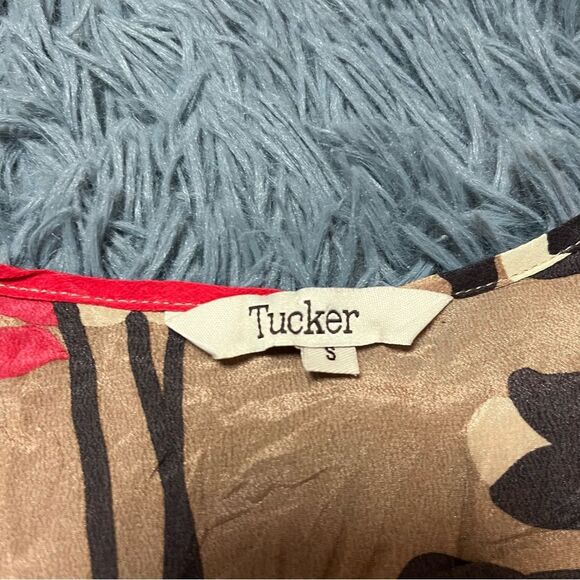 Tucker Tan Red Large Floral Print Silk Blouse Size S - Picture 2 of 6